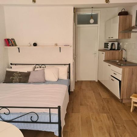 Studio Apartman Lidija ชิเบนิก ภายนอก รูปภาพ